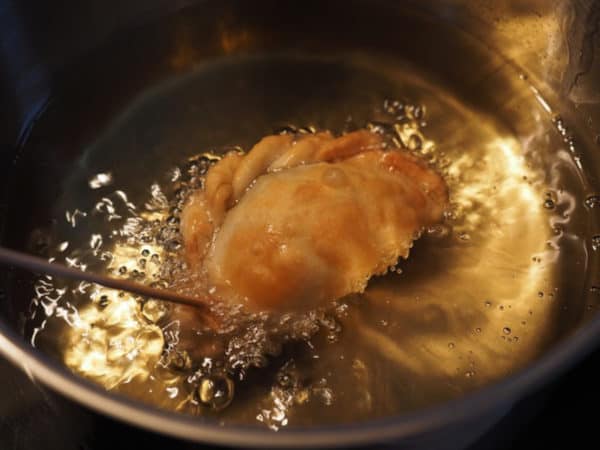 Chinese Cuisine Cooking Methods: Deep Frying