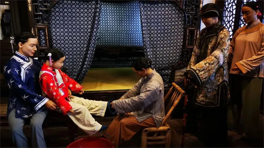 Foot Binding in China: A Tradition That Left Its Mark on History and Humanity