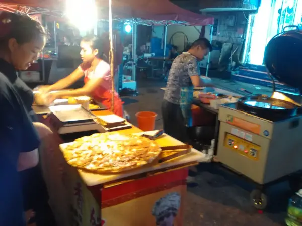 Author's photo from Yiwu night market