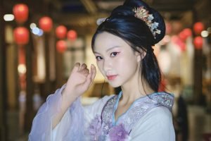 Chinese Women's Fair-Skin Obsession