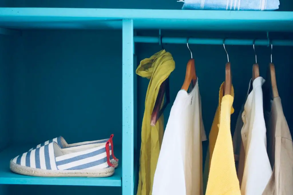 Feng Shui Your Closet